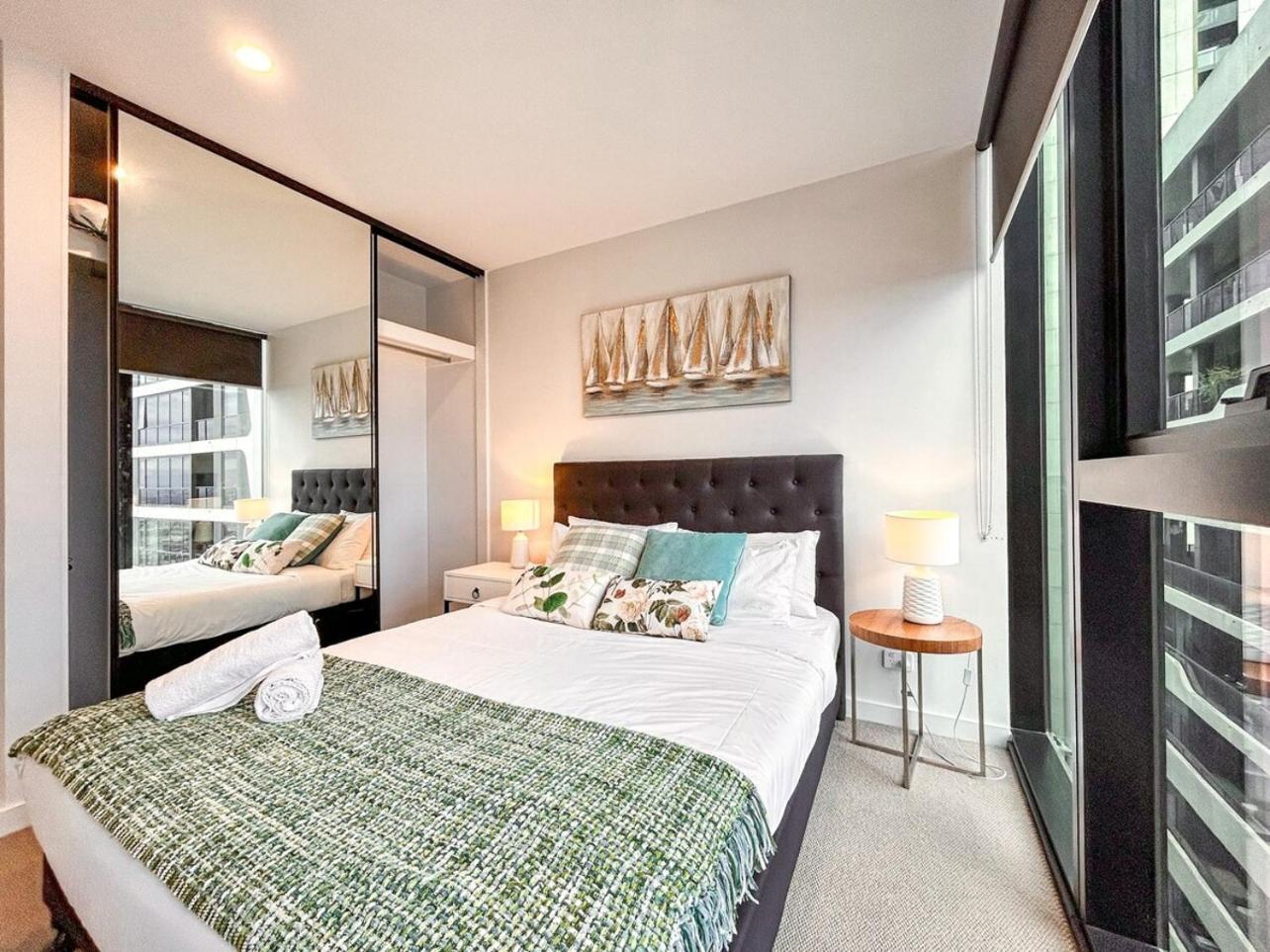 Dreamy View On High Level 2Br1Ba Apt Cbd Poolgy Melbourne Exterior photo