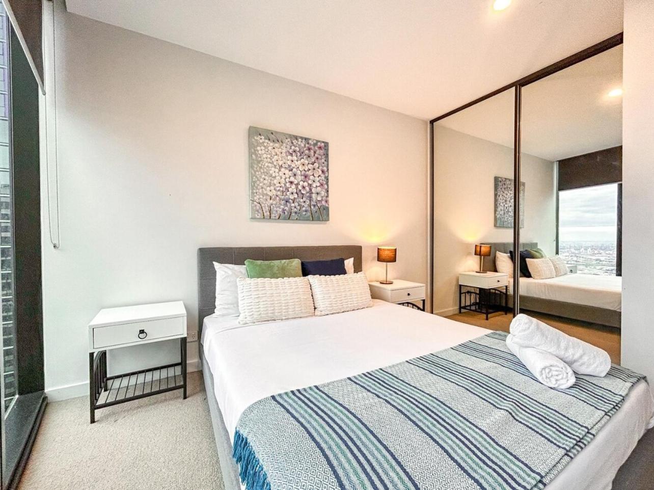 Dreamy View On High Level 2Br1Ba Apt Cbd Poolgy Melbourne Exterior photo